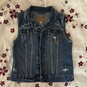 Sleeveless Hollister denim jacket